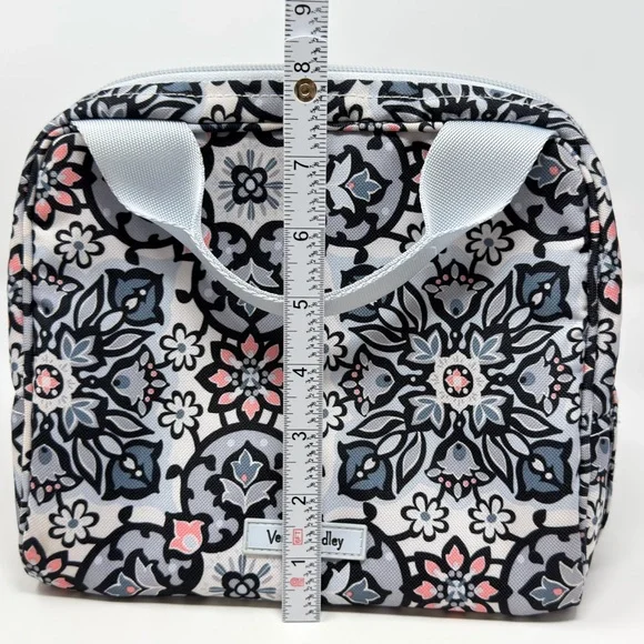 Vera Bradley Lighten Up Insulated Canvas Lunch Bag Tote Lisbon Medallion - Picture 15 of 16